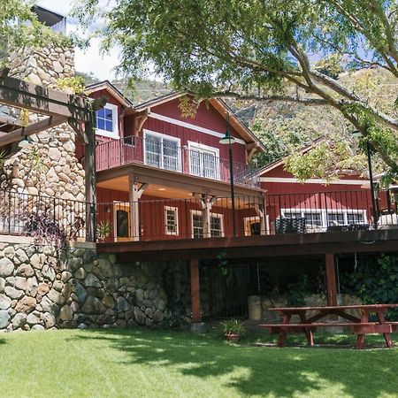 Circle Bar B Guest Ranch Hotel Capitan Екстериор снимка
